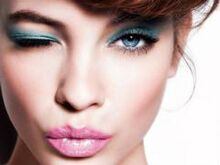 Πώς να ανανεώσετε το δέρμα του προσώπου στο σπίτι